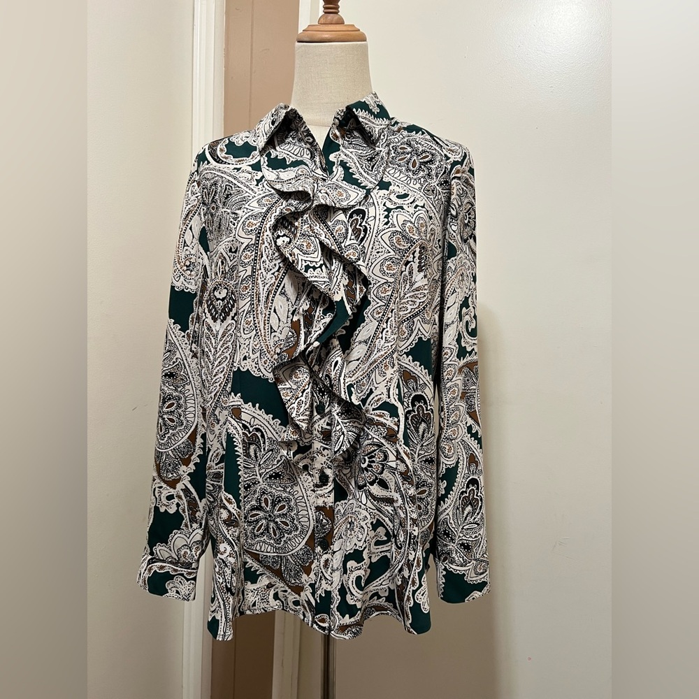 Chico's Green, White & Brown Paisley Ruffle Front Blouse